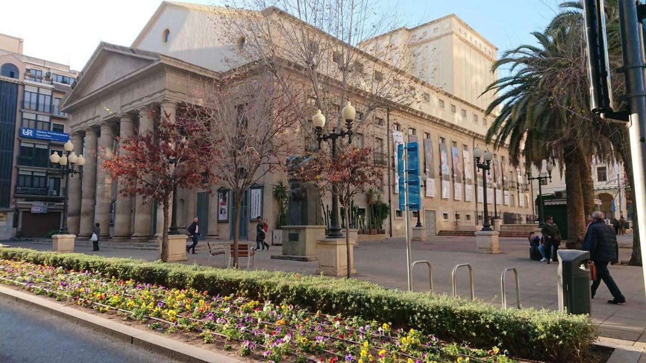 La Explanada Alicante Exterior foto