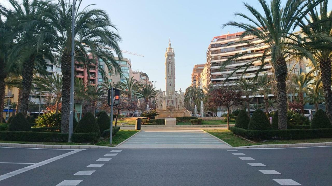 La Explanada Alicante Exterior foto